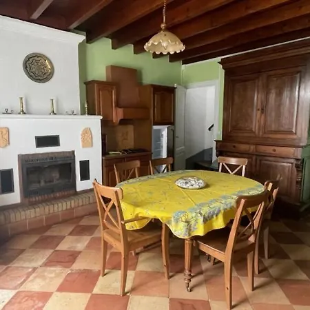 Le Logis D Adrien